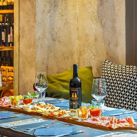 Otel Le Monache Camaiore